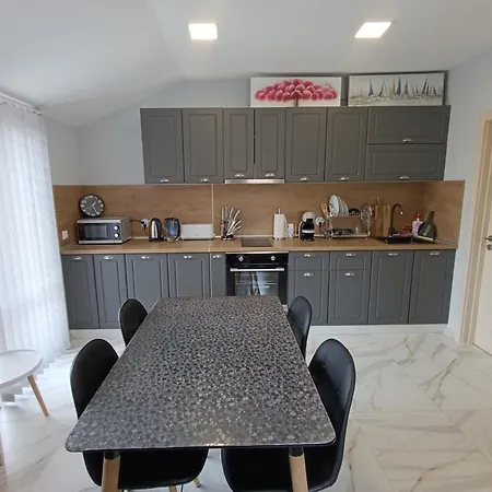 витски 1 улица оборище 2 Lägenhet